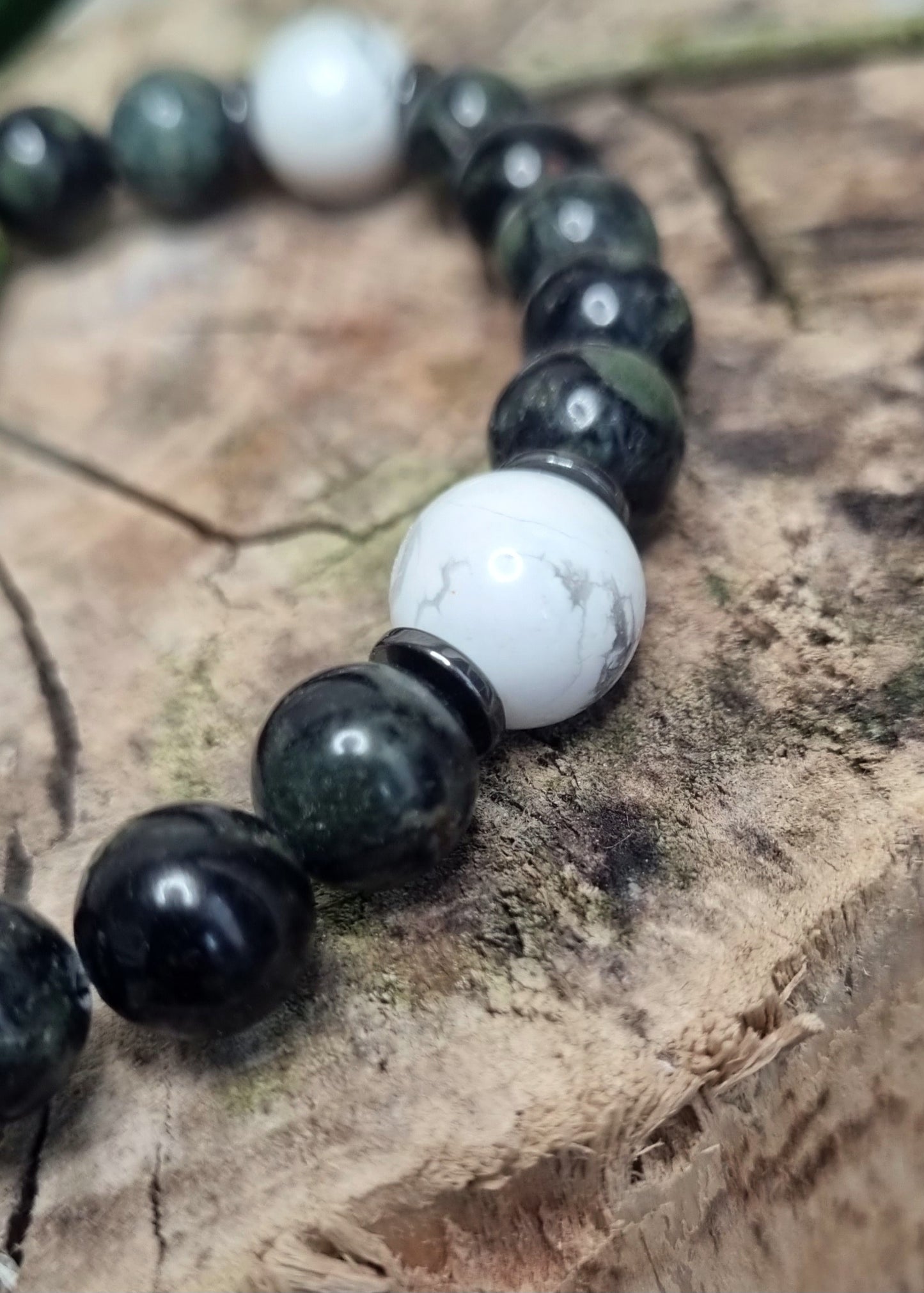 SERENITE Bracelet jaspe kambaba, howlite et hématite