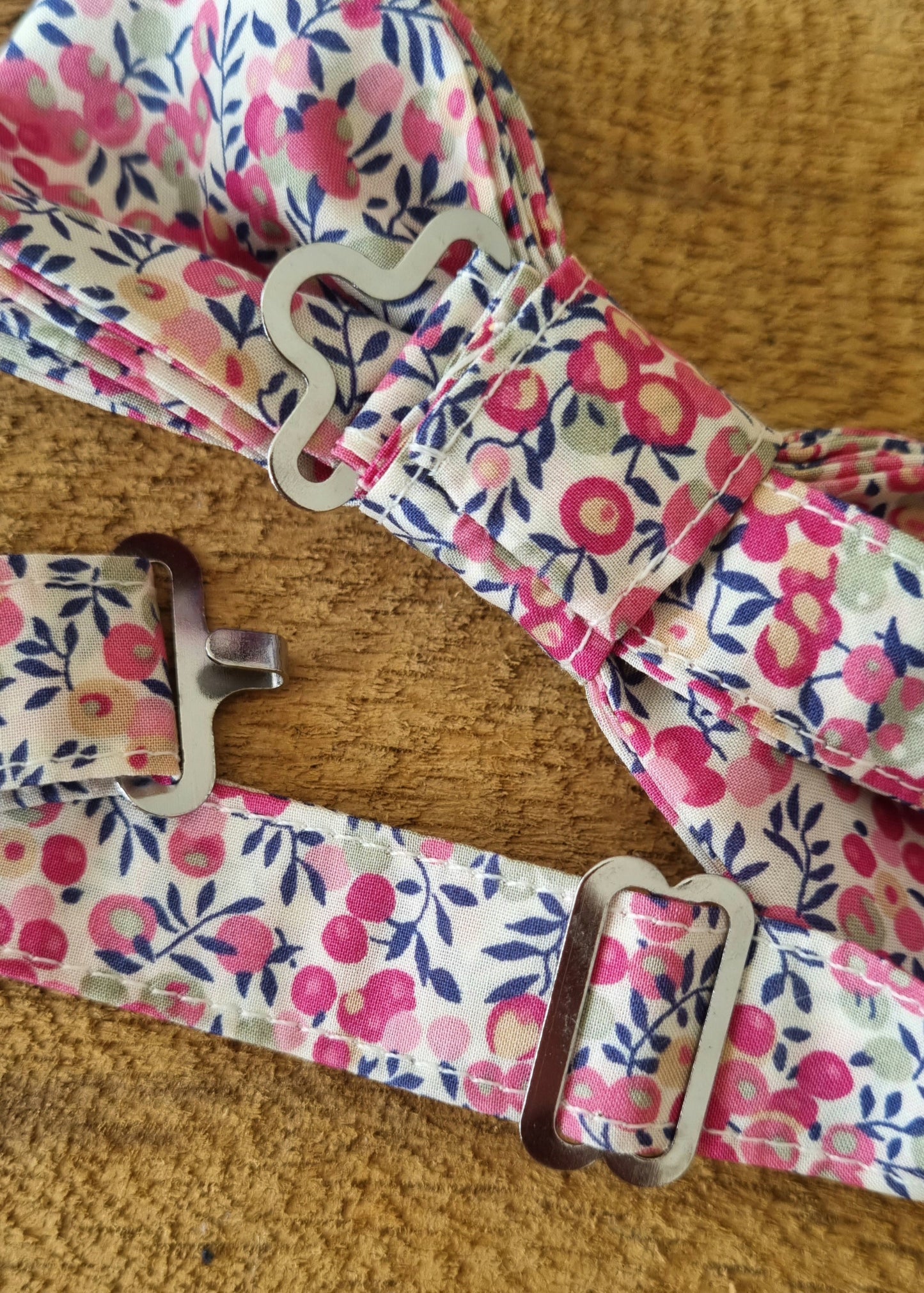 LE CHARMANT Noeud-Papillon en tissu Liberty