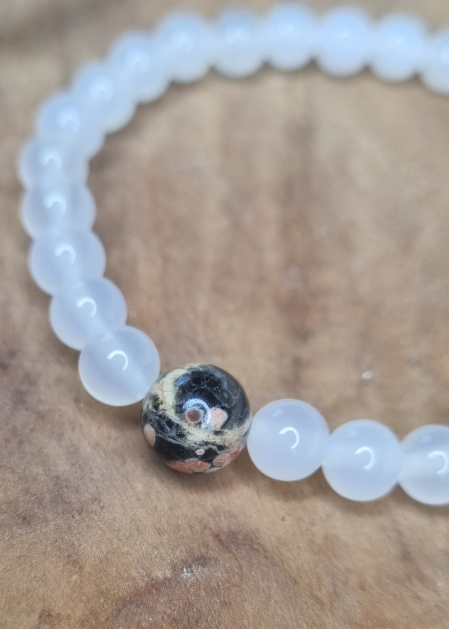 EQUILIBRE-PAIX-ANCRAGE Duo de bracelets homme/femme obsidienne flocon de neige, agate blanche et howlite