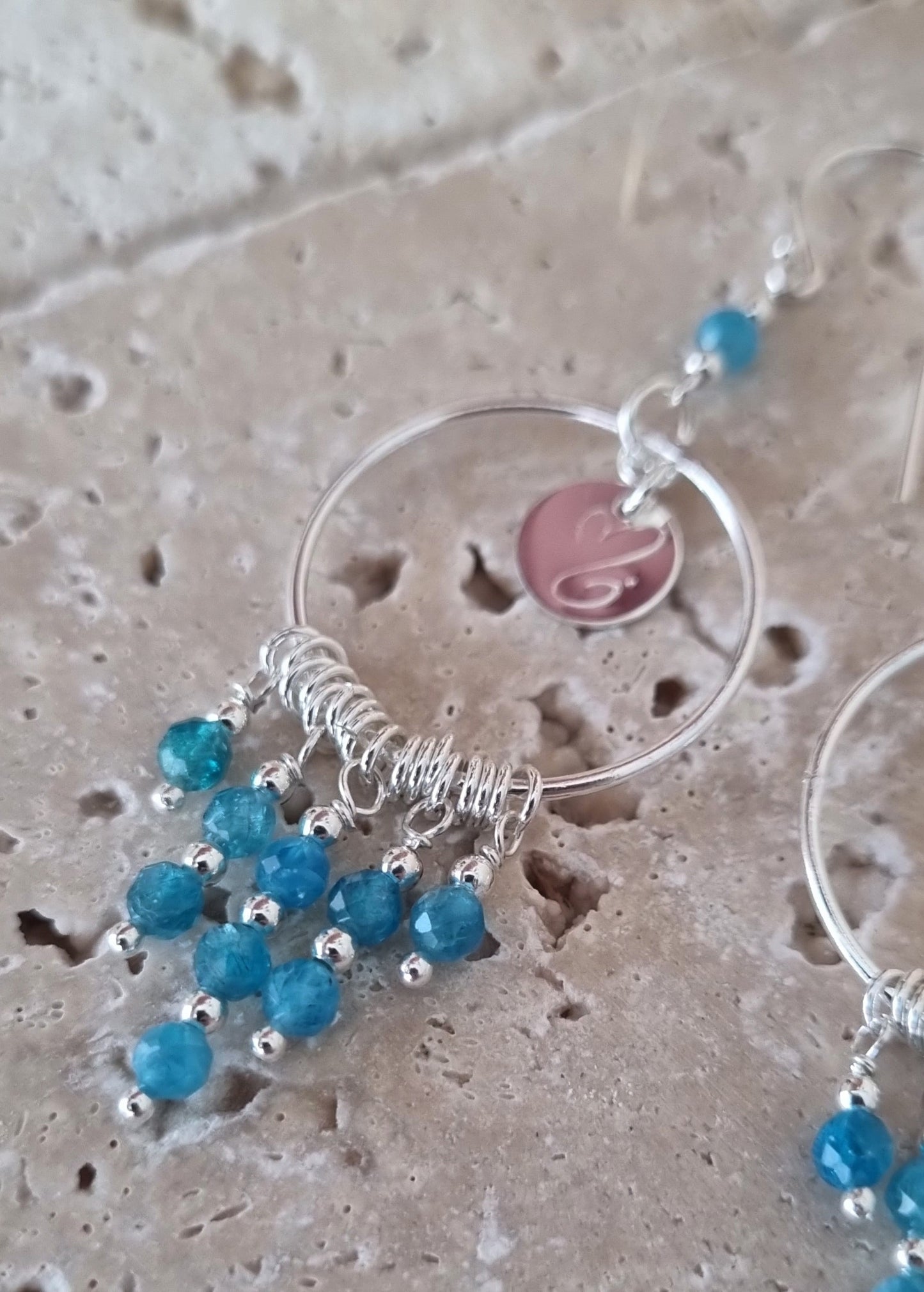 CONFIANTE Boucles d'oreilles argent 925 et apatite bleue Collection "Les Pampilles"