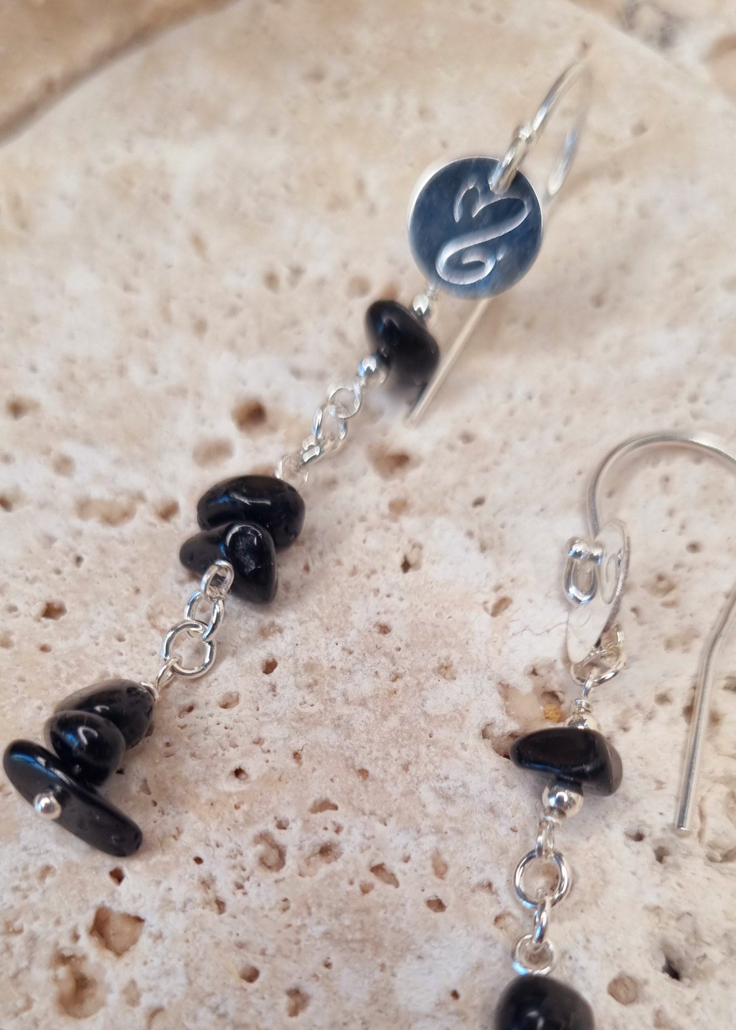 PROTECTRICE Boucles d'oreilles en argent 925 et tourmaline noire