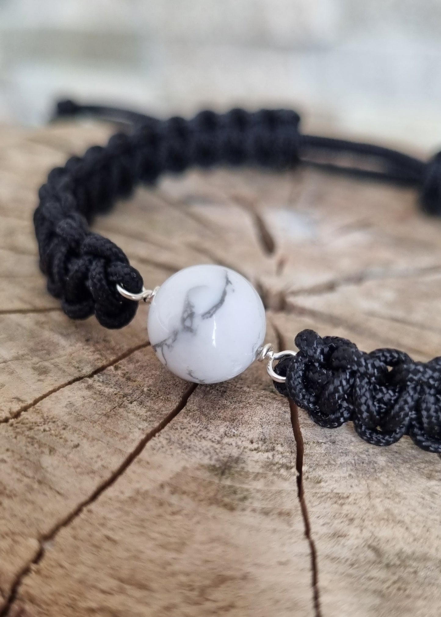 HOWLITE Bracelet tressé